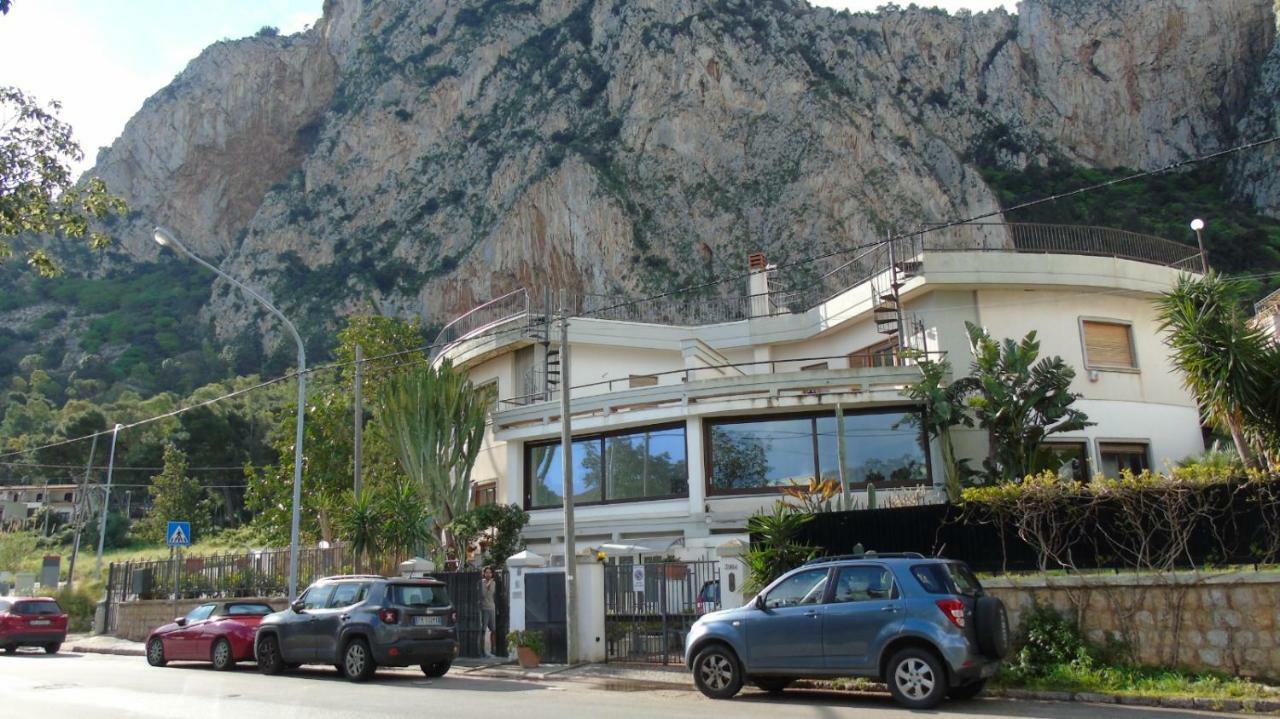 Residenza Don Camillo Mondello Exterior foto